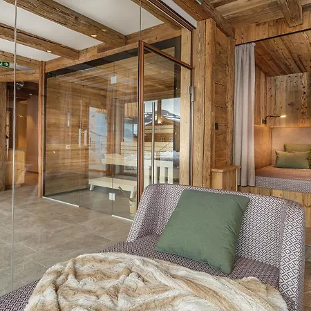 Hotel Hauserbauer 4*