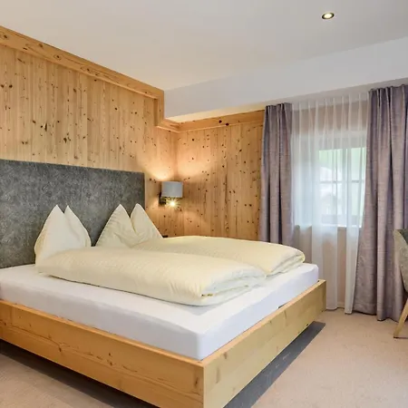 Hotel Hauserbauer Dorfgastein