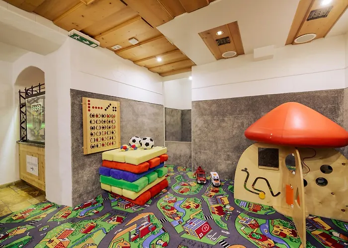 Hauserbauer Hotel 4*